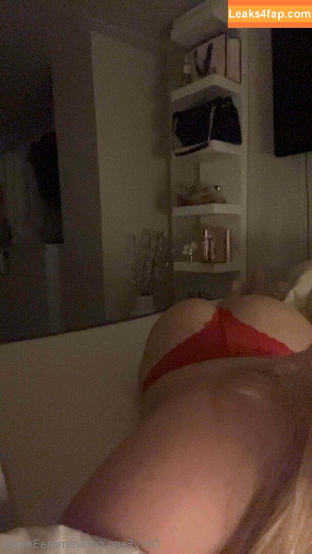 emmiis8 / emmi_xi leaked photo photo #0004
