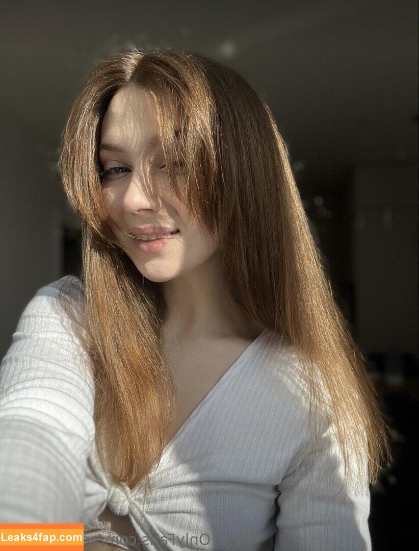 Emmy_2007 / emmy.emmy_2007 / https: leaked photo photo #0001