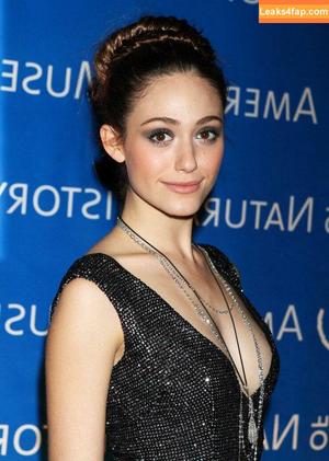 Emmy Rossum photo #0113