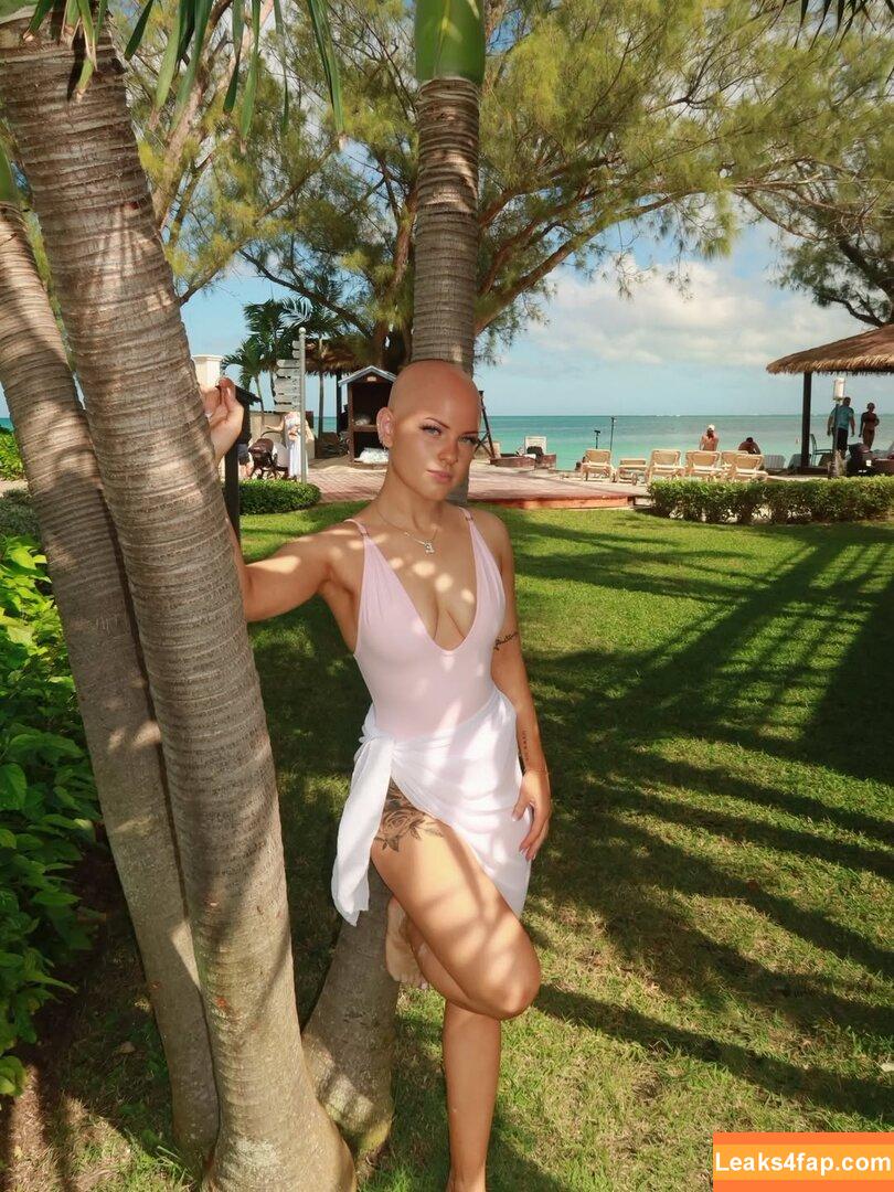 emmycombss / Emmy Combs / emmycombs_ / https: слитое фото фото #0004