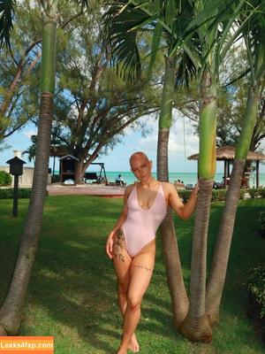 emmycombss фото #0002