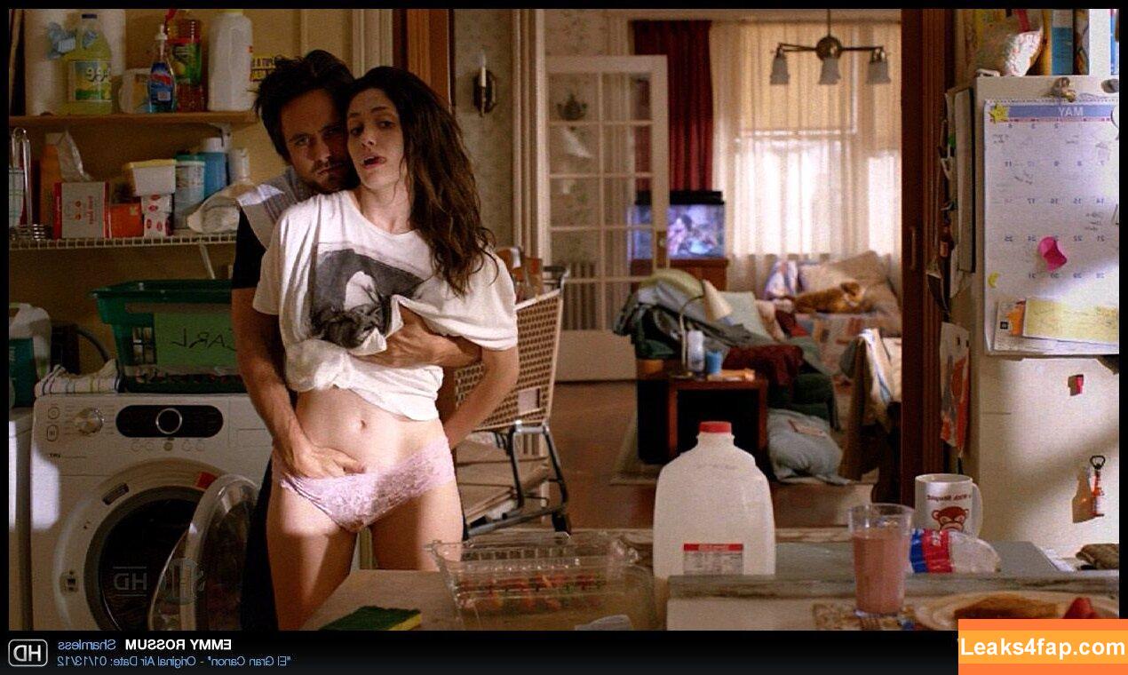 emmyrossum /  leaked photo photo #0008