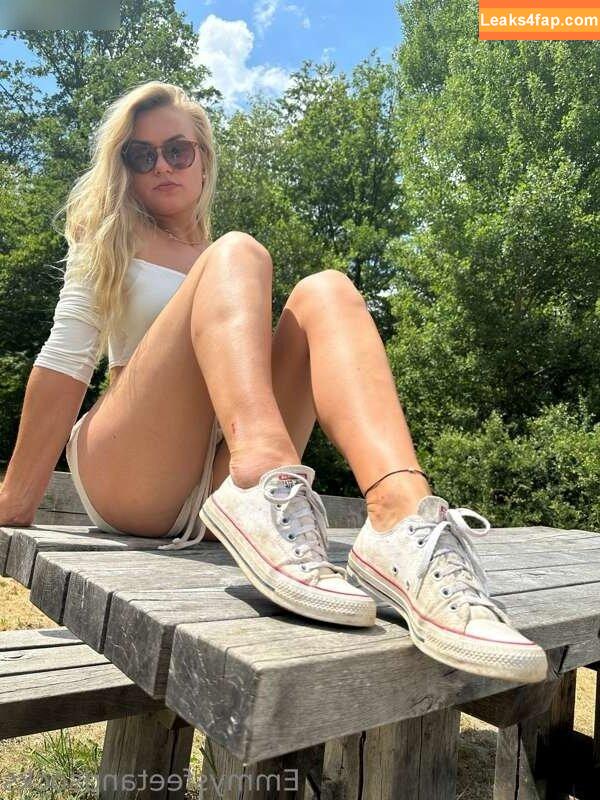 EmmysFeetAndSocks / emmyfeetandsocks / emmysfeetandso1 / theluckyguy_efs leaked photo photo #0192