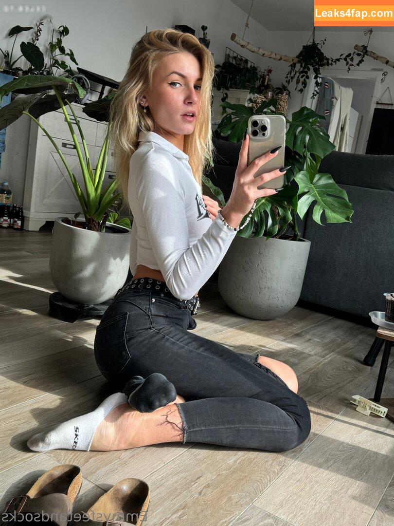 EmmysFeetAndSocks / emmyfeetandsocks / emmysfeetandso1 / theluckyguy_efs слитое фото фото #0285