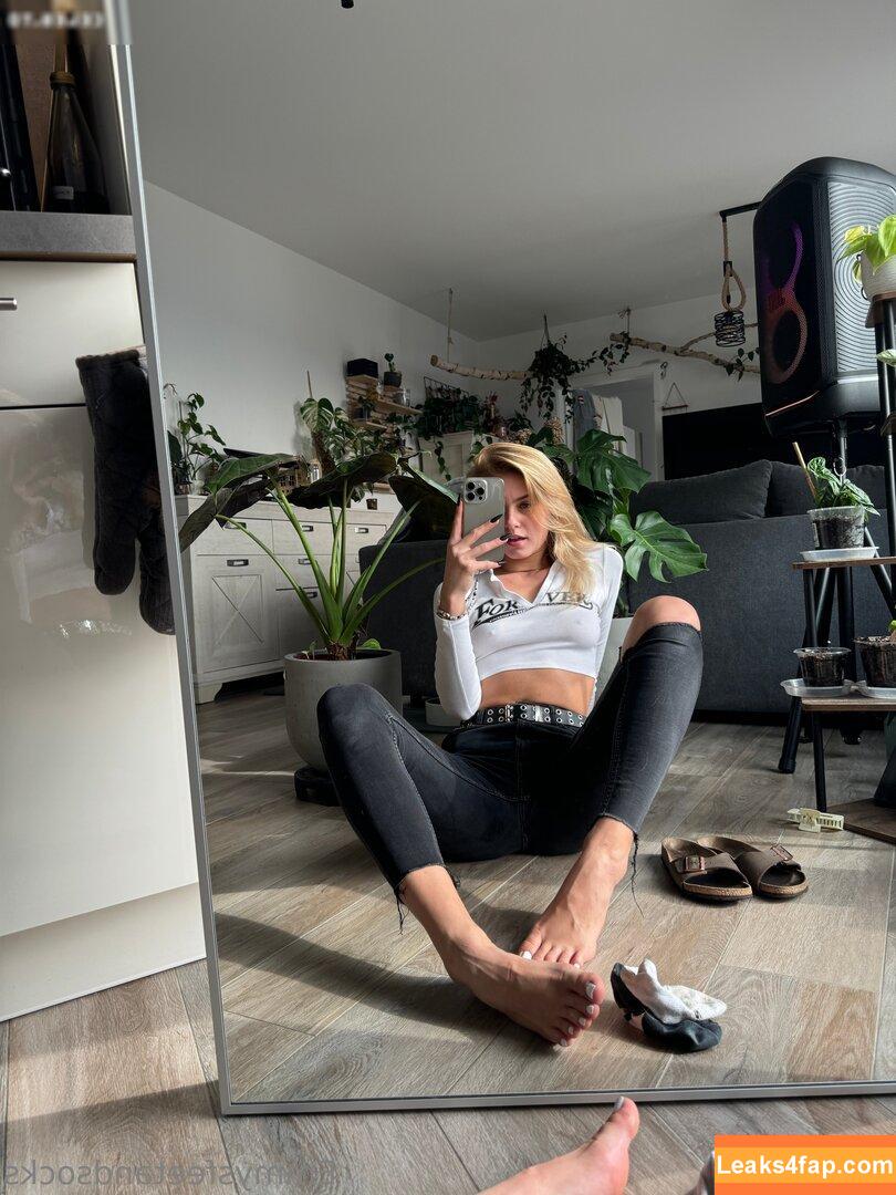 EmmysFeetAndSocks / emmyfeetandsocks / emmysfeetandso1 / theluckyguy_efs слитое фото фото #0292