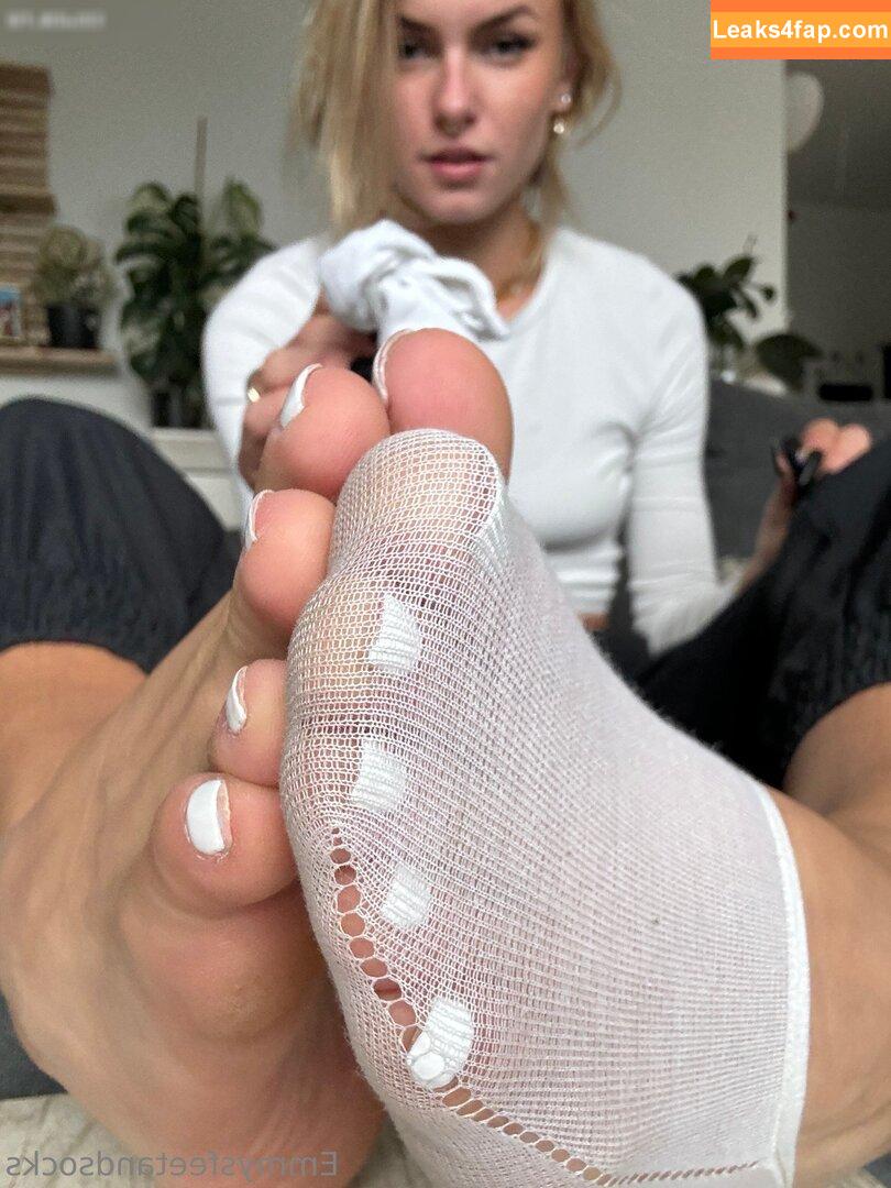 EmmysFeetAndSocks / emmyfeetandsocks / emmysfeetandso1 / theluckyguy_efs leaked photo photo #0350