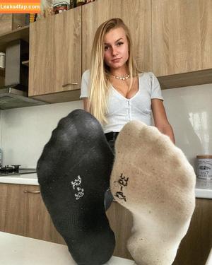 EmmysFeetAndSocks photo #0095