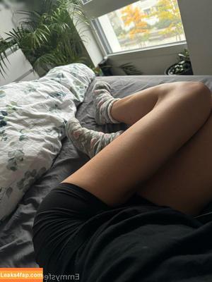 EmmysFeetAndSocks photo #0272