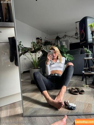 EmmysFeetAndSocks photo #0292