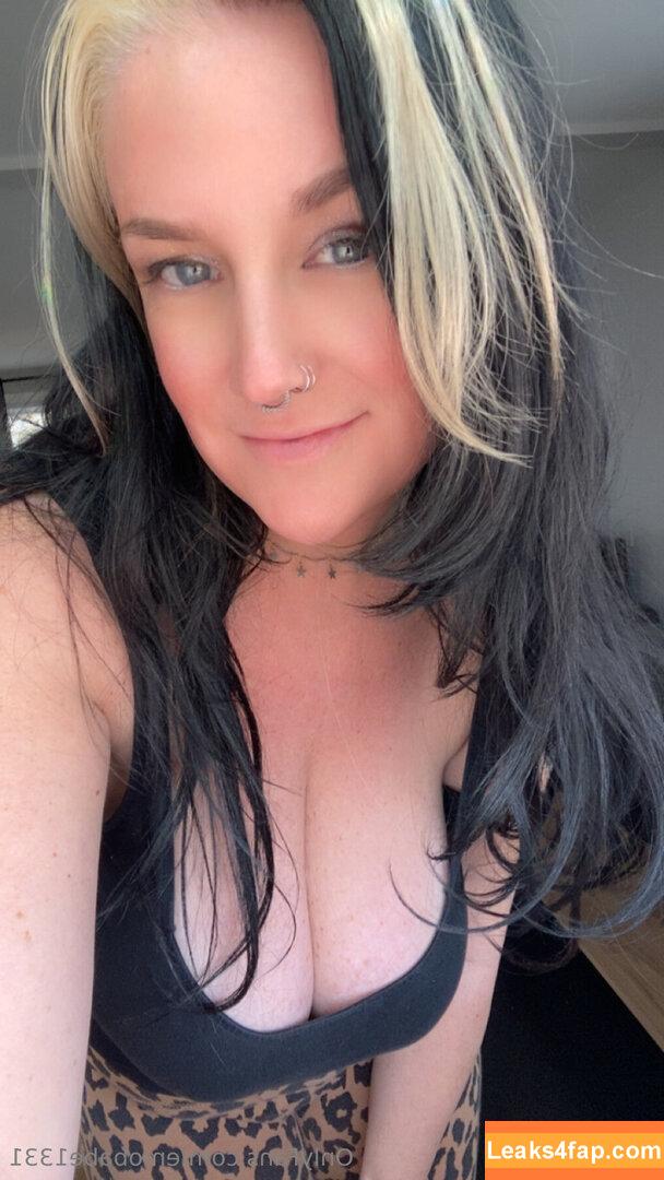 emobabe1331 / emobabiex leaked photo photo #0033