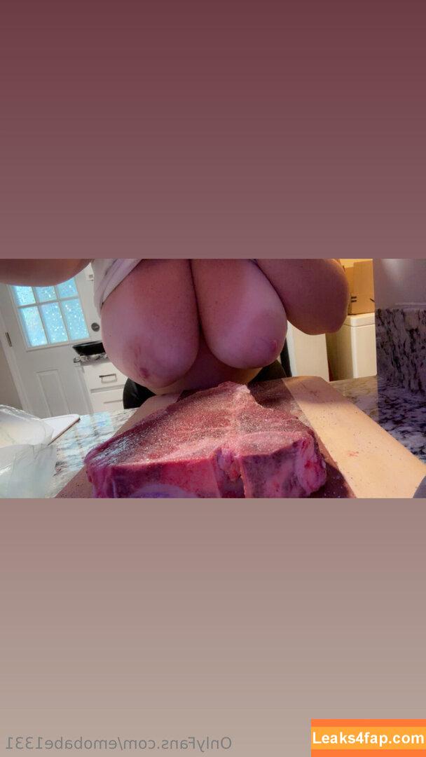 emobabe1331 / emobabiex leaked photo photo #0054