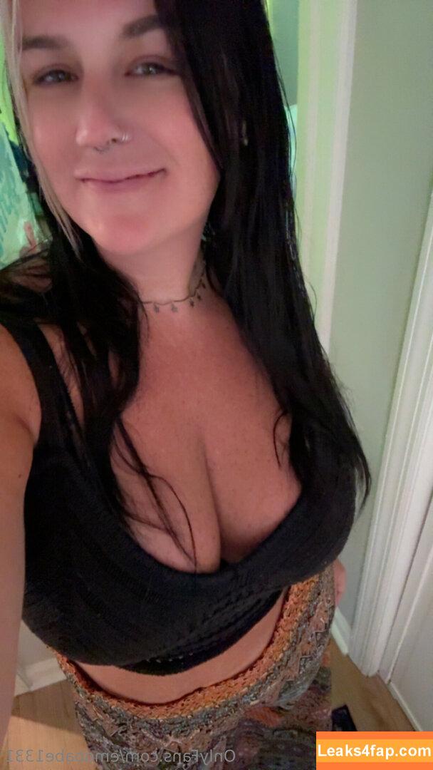 emobabe1331 / emobabiex leaked photo photo #0064
