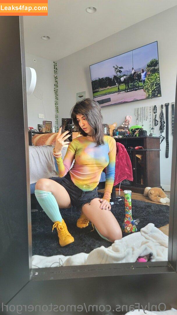 Emostonergorl / Obvious_Confusion699 / emo.stoner.gorl / smolstarcaster слитое фото фото #0058