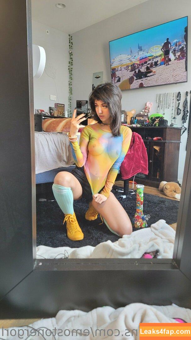 Emostonergorl / Obvious_Confusion699 / emo.stoner.gorl / smolstarcaster слитое фото фото #0064