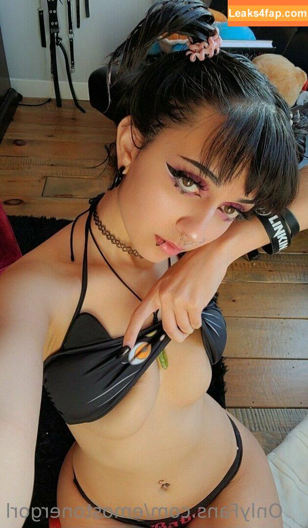 Emostonergorl / Obvious_Confusion699 / emo.stoner.gorl / smolstarcaster слитое фото фото #0068