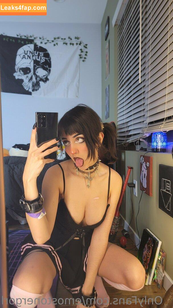 Emostonergorl / Obvious_Confusion699 / emo.stoner.gorl / smolstarcaster слитое фото фото #0079