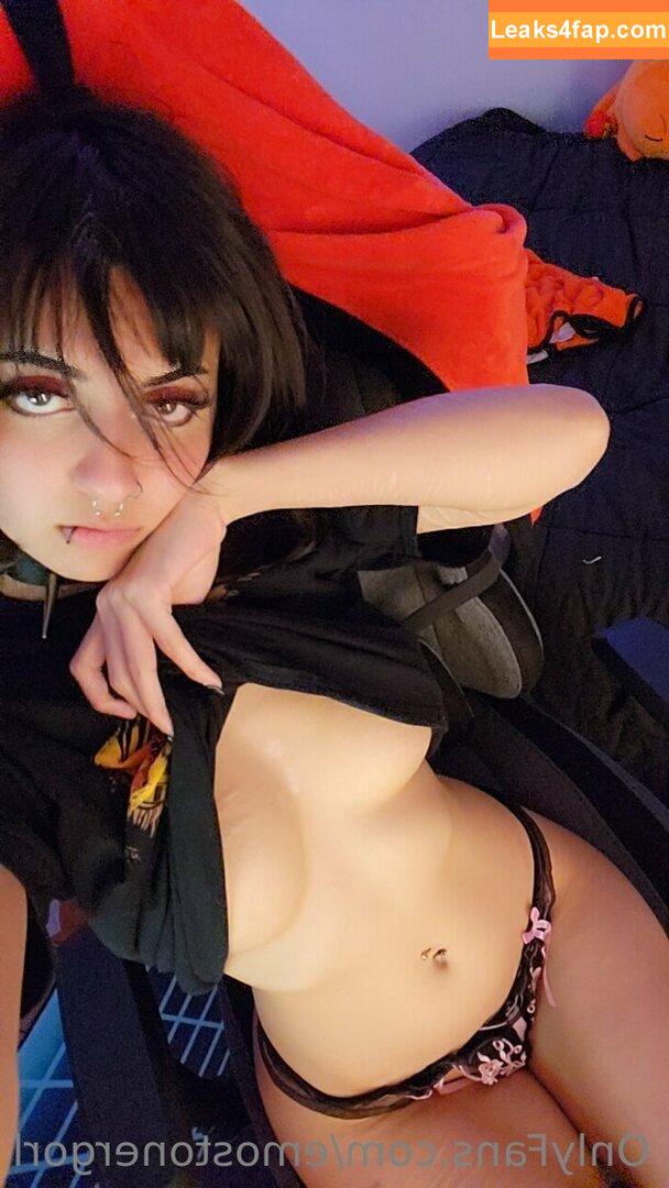 Emostonergorl / Obvious_Confusion699 / emo.stoner.gorl / smolstarcaster слитое фото фото #0083