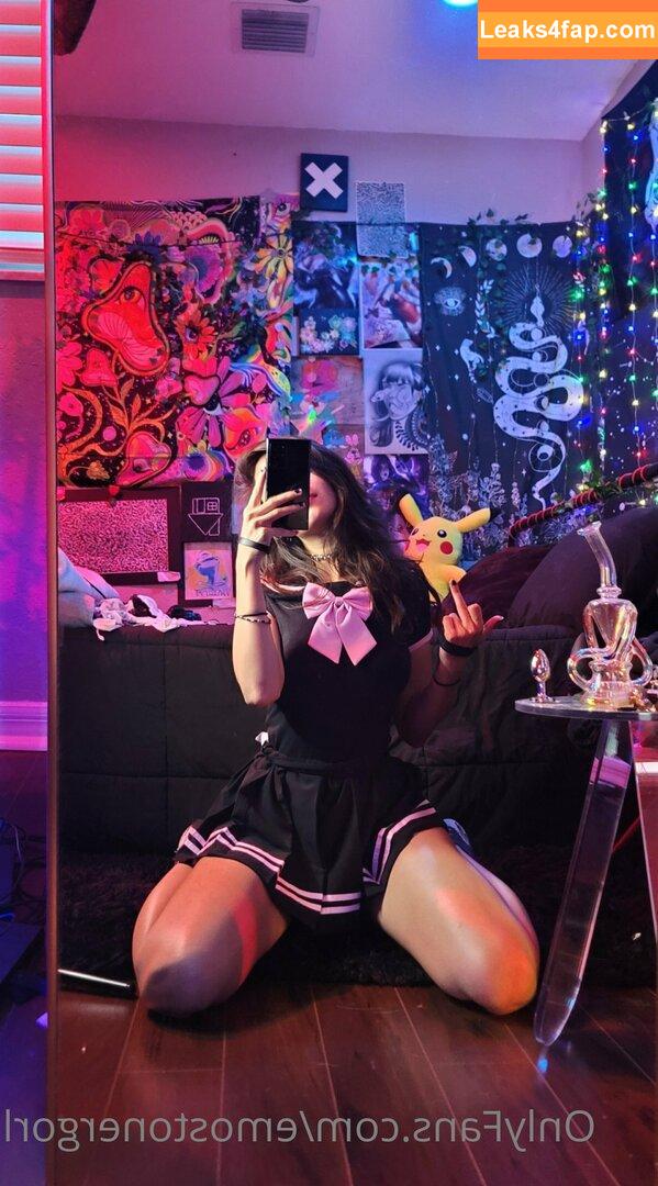 Emostonergorl / Obvious_Confusion699 / emo.stoner.gorl / smolstarcaster слитое фото фото #0138