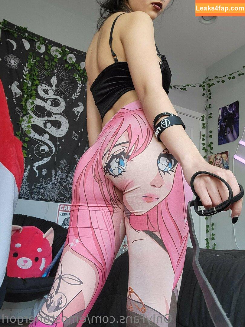 Emostonergorl / Obvious_Confusion699 / emo.stoner.gorl / smolstarcaster слитое фото фото #0182