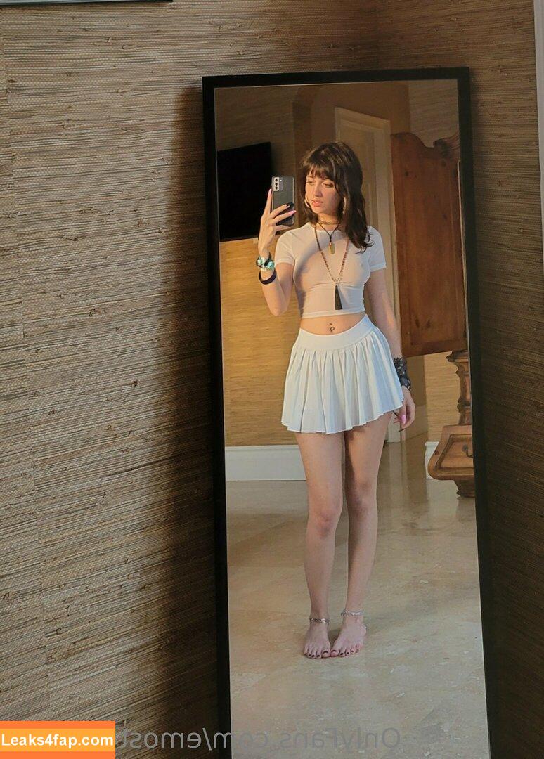 Emostonergorl / Obvious_Confusion699 / emo.stoner.gorl / smolstarcaster слитое фото фото #0212