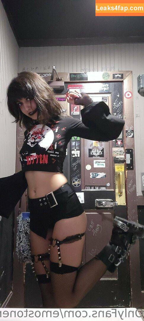 Emostonergorl / Obvious_Confusion699 / emo.stoner.gorl / smolstarcaster leaked photo photo #0226