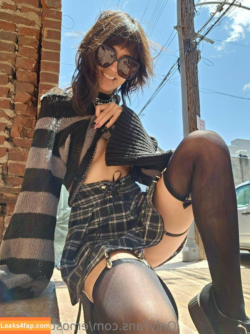 Emostonergorl / Obvious_Confusion699 / emo.stoner.gorl / smolstarcaster leaked photo photo #0235