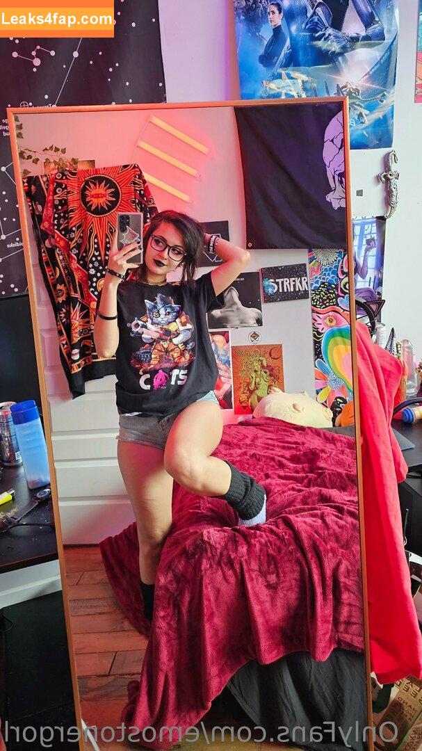 Emostonergorl / Obvious_Confusion699 / emo.stoner.gorl / smolstarcaster leaked photo photo #0383