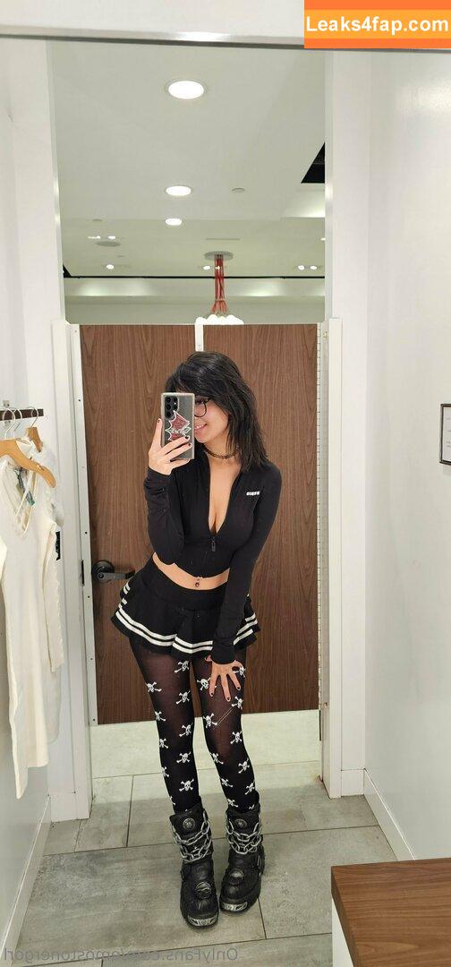 Emostonergorl / Obvious_Confusion699 / emo.stoner.gorl / smolstarcaster leaked photo photo #0410