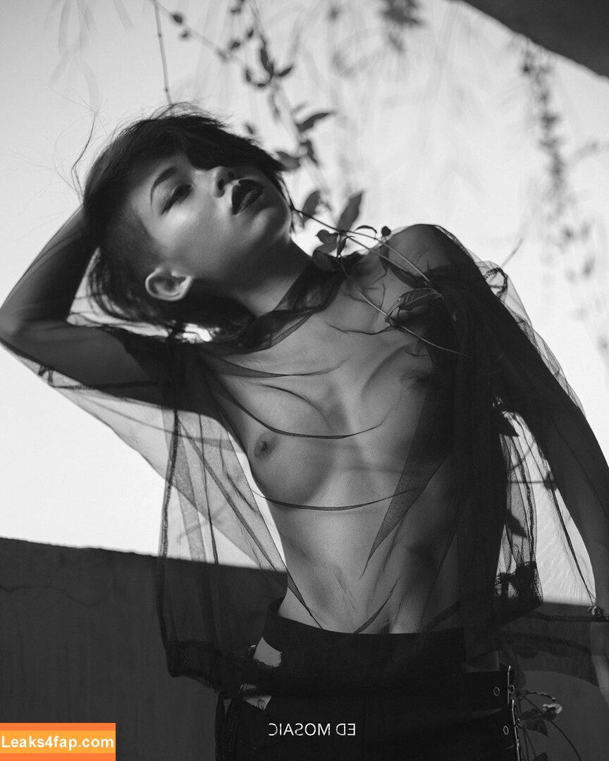 EmotionalBirdy слитое фото фото #0006