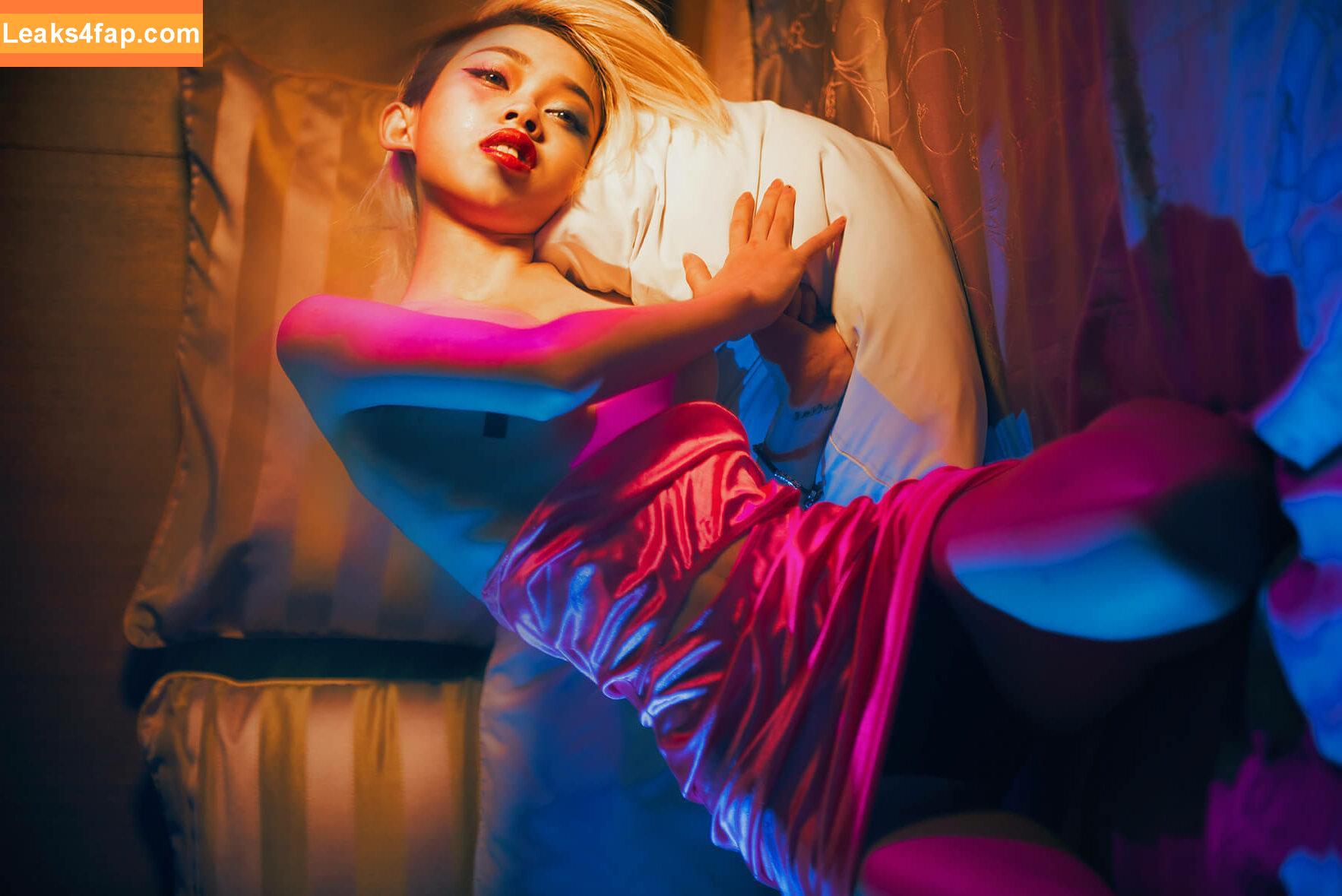 EmotionalBirdy leaked photo photo #0057