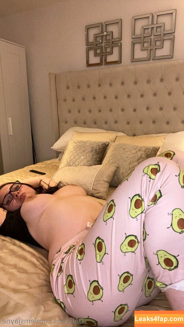 Emsjayne / emsjayneyy leaked photo photo #0058