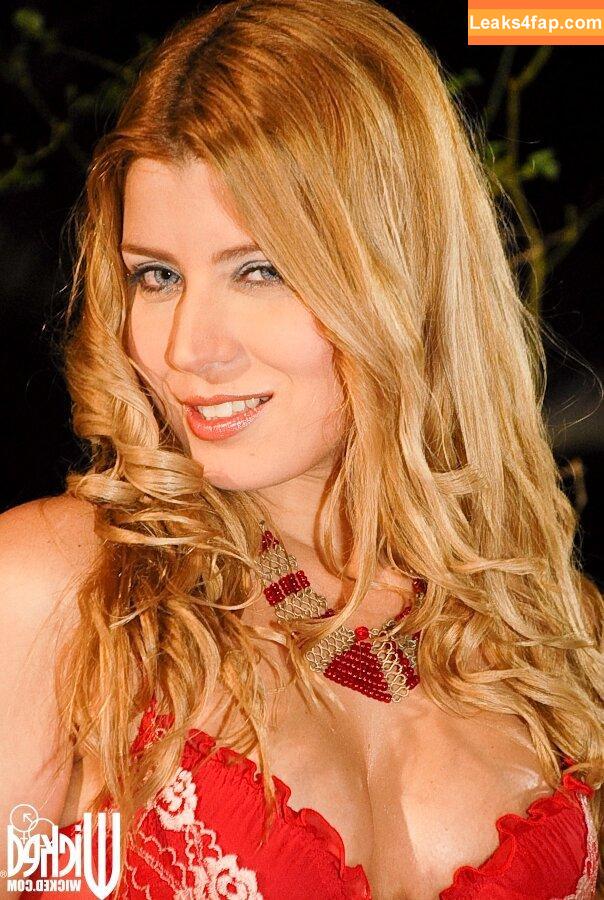 Erica Vieira / SesualClub / erica.vieiraoliveira / erica_vieira_sc / ericavieira leaked photo photo #0481