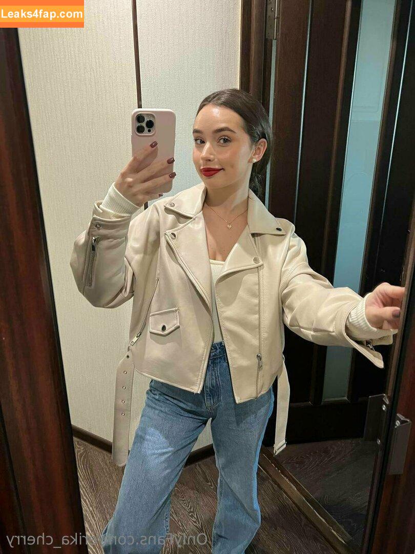 erika_cherry / erika_cherry_ / https: leaked photo photo #0201
