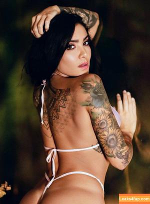 Erika Fernandez photo #0068