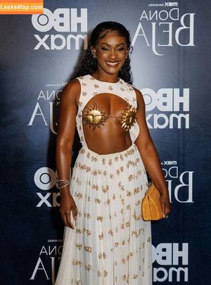 Erika Januza photo #0207