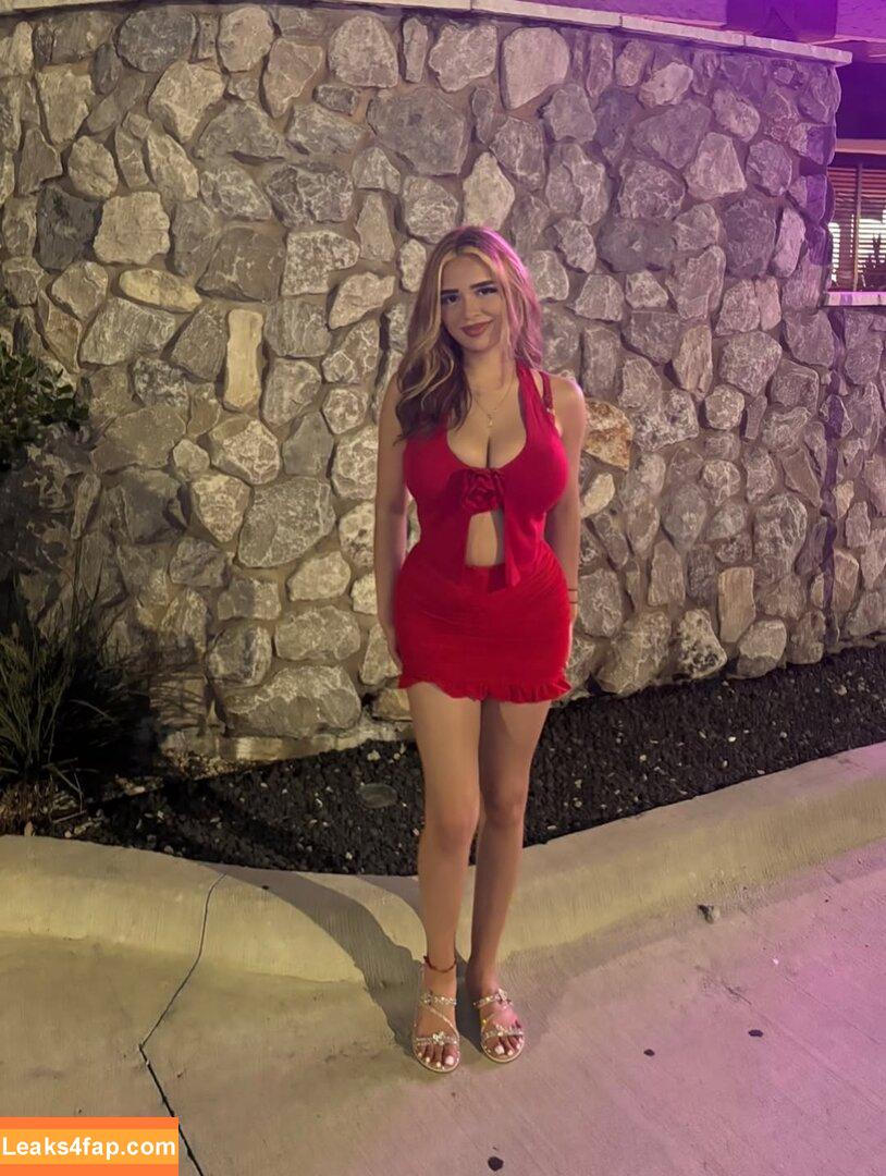 Erika M Diaz / _erikamdiaz / erikamdiaz_ / u95032489 leaked photo photo #0089