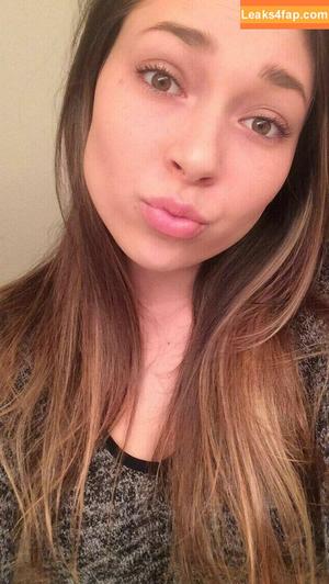 Erin Ashford photo #0220