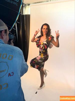 Erin Cahill photo #0038