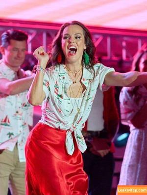 Erin Cahill photo #0054