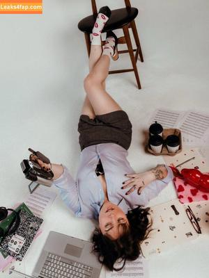 Erin Dougal photo #0148