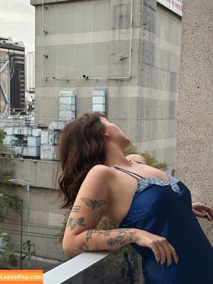 Erin Dougal photo #0175