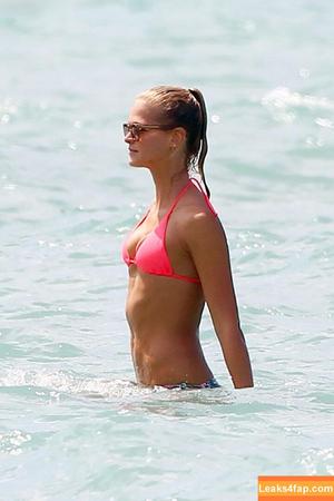 Erin Heatherton фото #0156