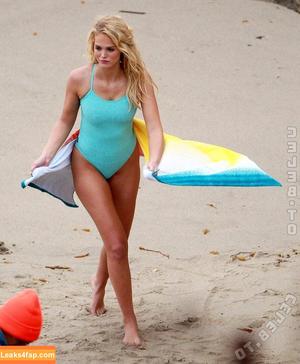 Erin Heatherton photo #0308