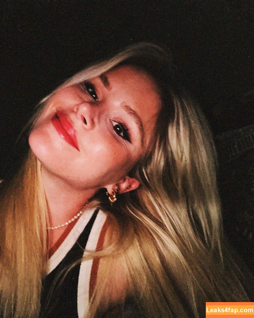 Erin Moriarty / erinelairmoriarty leaked photo photo #0766