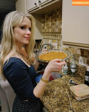 Erin Moriarty фото #0115