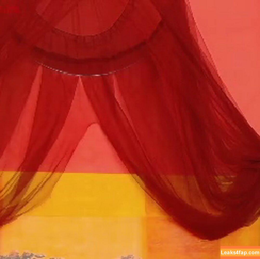 ErinOn / officialerinon слитое фото фото #0001