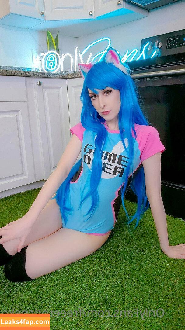 Eroticneko leaked photo photo #0012