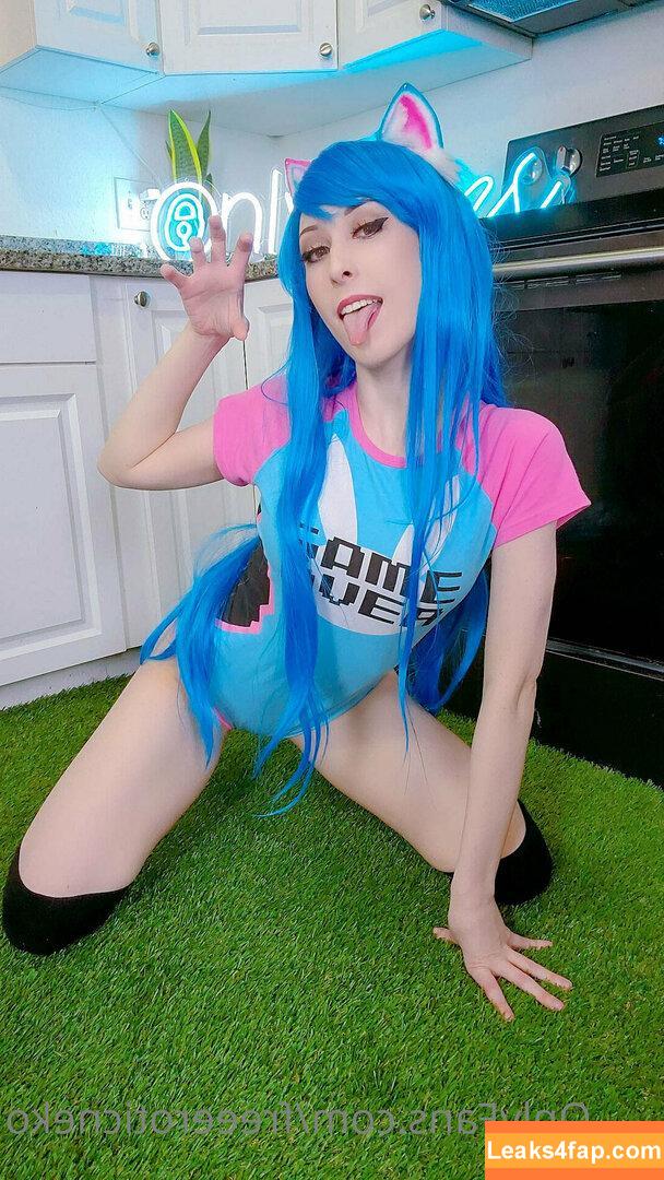 Eroticneko leaked photo photo #0021