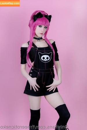 Eroticneko photo #0115