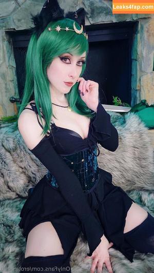 Eroticneko photo #1155